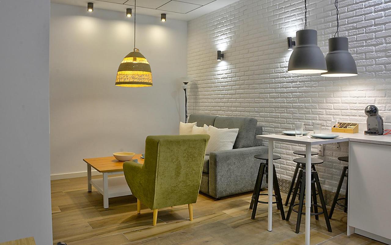 Apartsuite B&R Triana Arellano Sevilla Kültér fotó