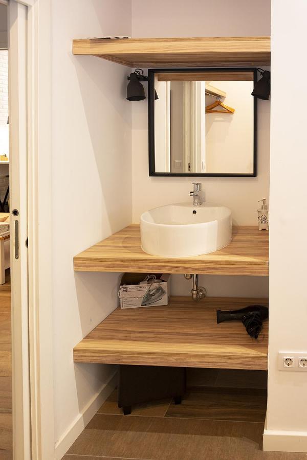 Apartsuite B&R Triana Arellano Sevilla Kültér fotó